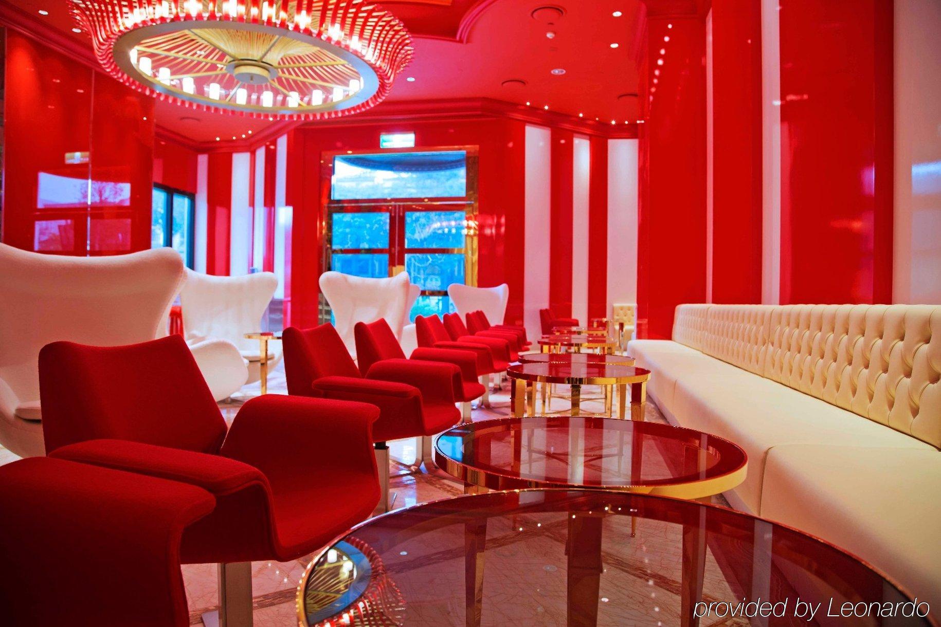 โรงแรมเดอะ หลิน ไถจง ภายนอก รูปภาพ Interior of the restaurant